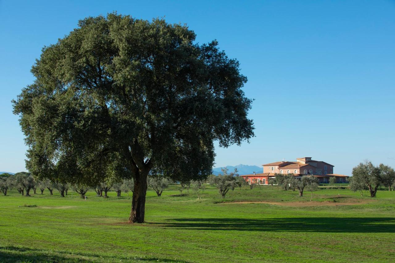 Riva Toscana Golf Resort & Spa Фолоника Екстериор снимка