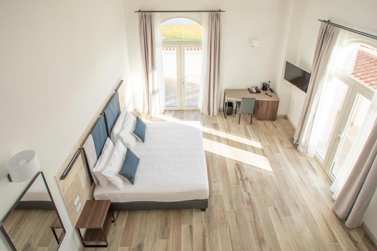 Riva Toscana Golf Resort & Spa Фолоника Екстериор снимка