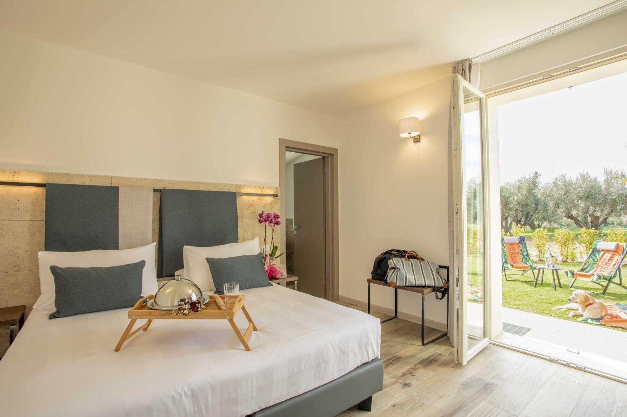Riva Toscana Golf Resort & Spa Фолоника Екстериор снимка
