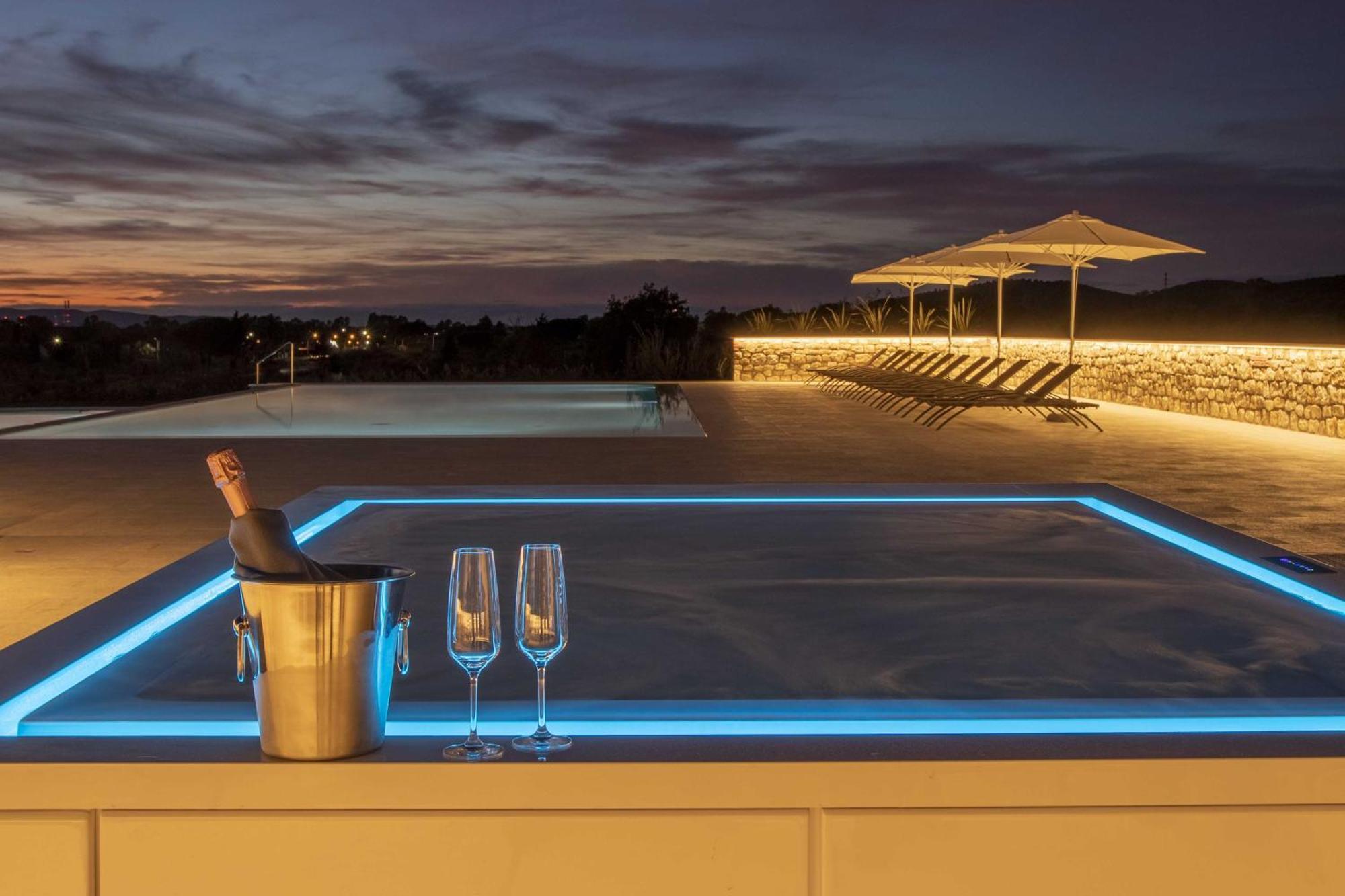 Riva Toscana Golf Resort & Spa Фолоника Екстериор снимка